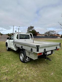 2022 Mitsubishi Triton GLX