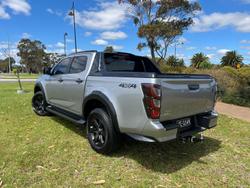 2025 Isuzu D-MAX X-TERRAIN