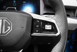 2025 MG
                MGS5 EV Essence 62