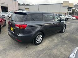 2017 KIA
                CARNIVAL S
