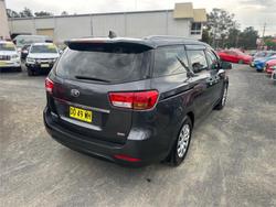 2017 KIA
                CARNIVAL S