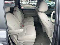 2017 KIA
                CARNIVAL S
