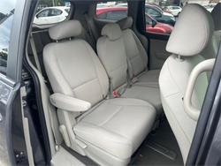 2017 KIA
                CARNIVAL S