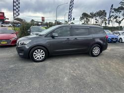 2017 KIA
                CARNIVAL S
