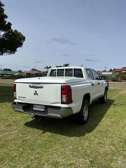 2024 Mitsubishi Triton GLX