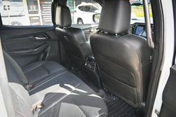 2022 Isuzu
D-MAX X-TERRAIN