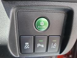 2018 Honda
                HR-V VTi-L