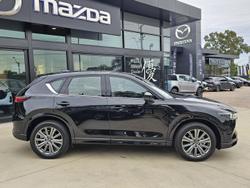 2025 Mazda CX-5 G35 Akera