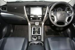 2023 Mitsubishi Pajero Sport GLS