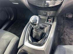 2016 NISSAN X-TRAIL ST (FWD)