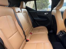2019 Volvo XC40 T4 Momentum