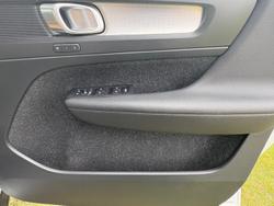 2019 Volvo XC40 T4 Momentum