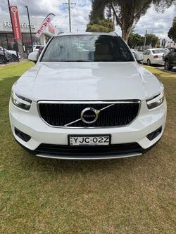 2019 Volvo XC40 T4 Momentum