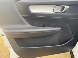 2019 Volvo XC40 T4 Momentum