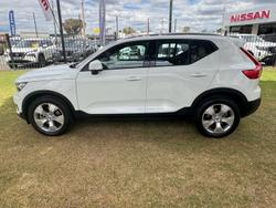 2019 Volvo XC40 T4 Momentum