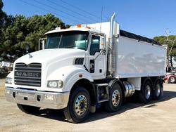 2010 Mack Metro-Liner 8X4 Hardox Steel Tipper Truck