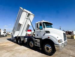 2010 Mack Metro-Liner 8X4 Hardox Steel Tipper Truck