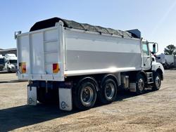 2010 Mack Metro-Liner 8X4 Hardox Steel Tipper Truck