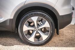 2025 Volvo XC40 Ultra B4 Bright