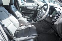 2025 Volvo
                XC40 Ultra B4 Bright