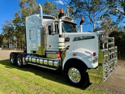 2010 Kenworth
T908 50-Inch Bunk, Cummins Isx, 694K Kms, 18Sp