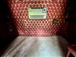 2010 Kenworth
T908 50-Inch Bunk, Cummins Isx, 694K Kms, 18Sp