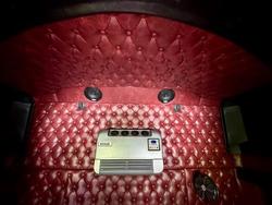 2010 Kenworth
T908 50-Inch Bunk, Cummins Isx, 694K Kms, 18Sp