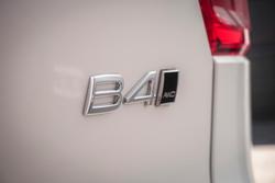 2025 Volvo XC40 Ultra B4 Dark