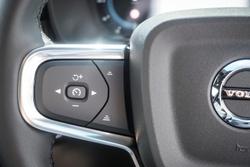 2025 Volvo XC40 Ultra B4 Dark