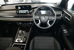 2024 Mitsubishi Outlander Black Edition