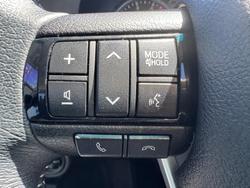 2020 Toyota Hilux SR5