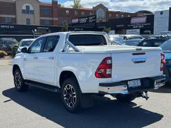 2020 Toyota Hilux SR5