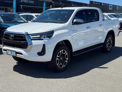 2020 Toyota Hilux SR5