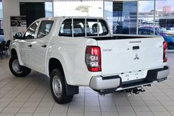 2021 Mitsubishi Triton GLX