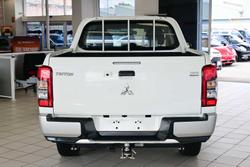 2021 Mitsubishi
                Triton GLX