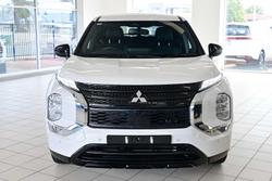 2024 Mitsubishi Outlander Black Edition