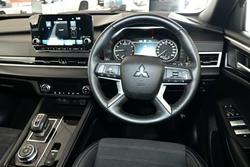 2023 Mitsubishi
Outlander LS Black Edition