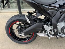 2025 CFMOTO 675 SR-R GREY