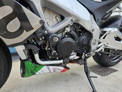 2016 APRILIA TUONO V4 RR Black