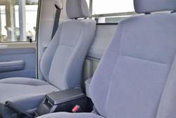 2025 Toyota Landcruiser GXL