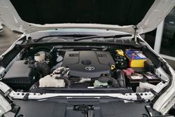 2018 Toyota Hilux SR5