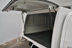 2018 Toyota Hilux SR5