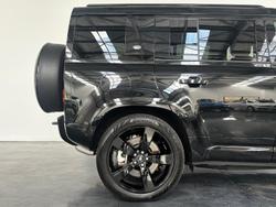 2023 Land Rover Defender 110 D300 X-Dynamic HSE L663 MY23.5 AWD Santorini Black