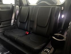 2023 Land Rover Defender 110 D300 X-Dynamic HSE L663 MY23.5 AWD Santorini Black