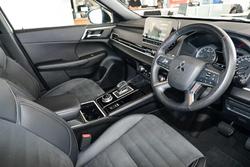 2023 Mitsubishi Outlander LS Black Edition