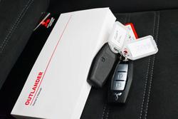 2023 Mitsubishi Outlander LS Black Edition