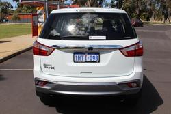 2020 Isuzu
                MU-X LS-M