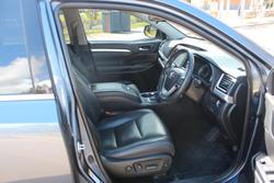 2019 Toyota
                Kluger GXL