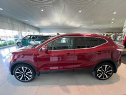 2015 Nissan QASHQAI Ti J11 Magnetic Red