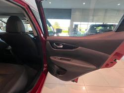 2015 Nissan QASHQAI Ti J11 Magnetic Red